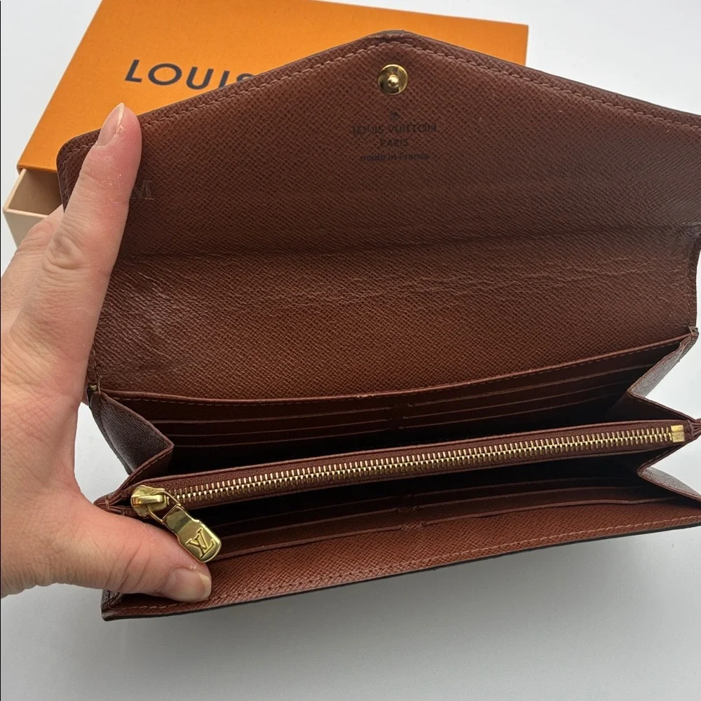Louis Vuitton Brown Sarah envelope style Monogram Women's Wallet with box